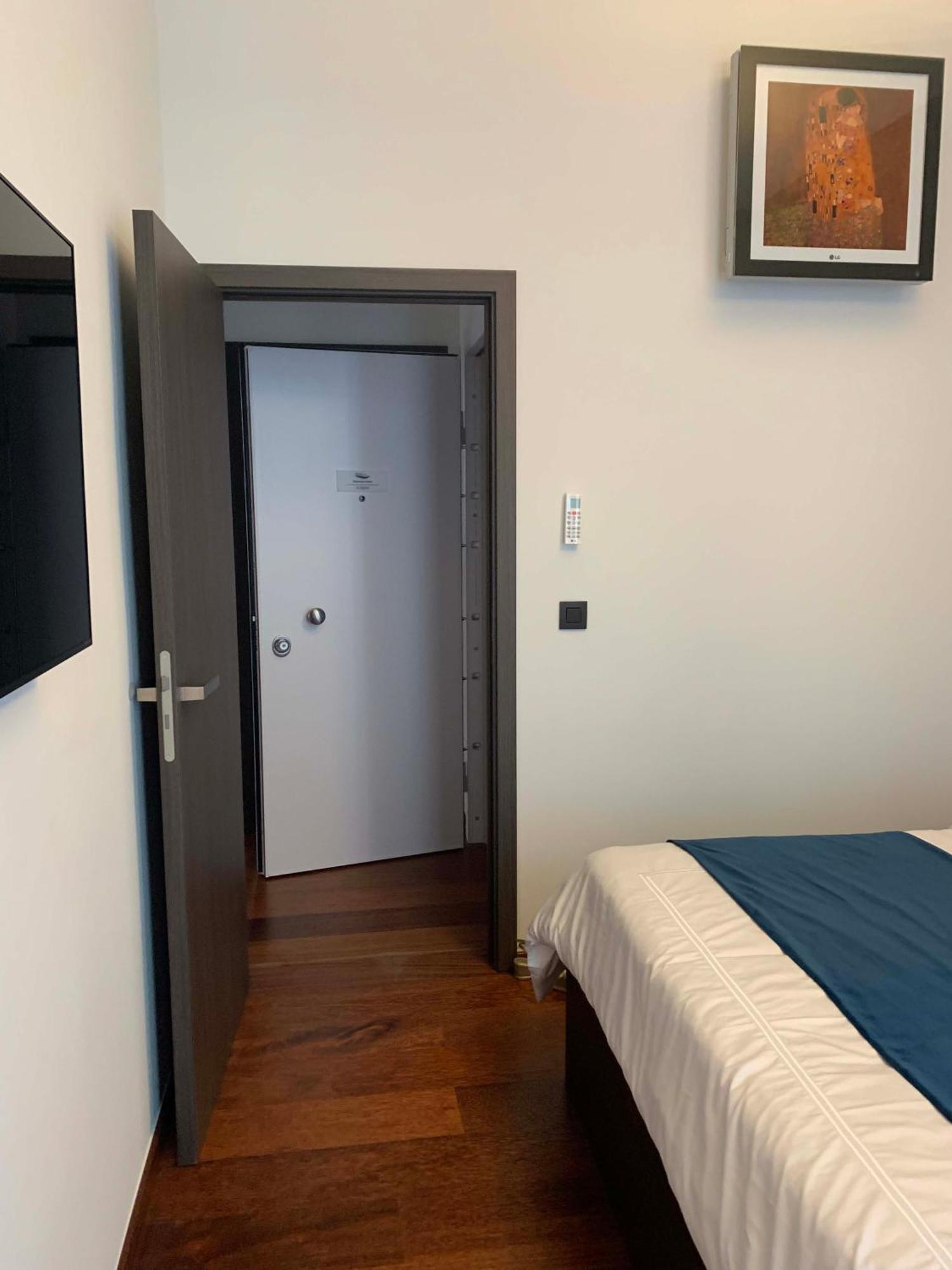 Botanique Suites Airbnb, Antwerpen Eksteriør billede