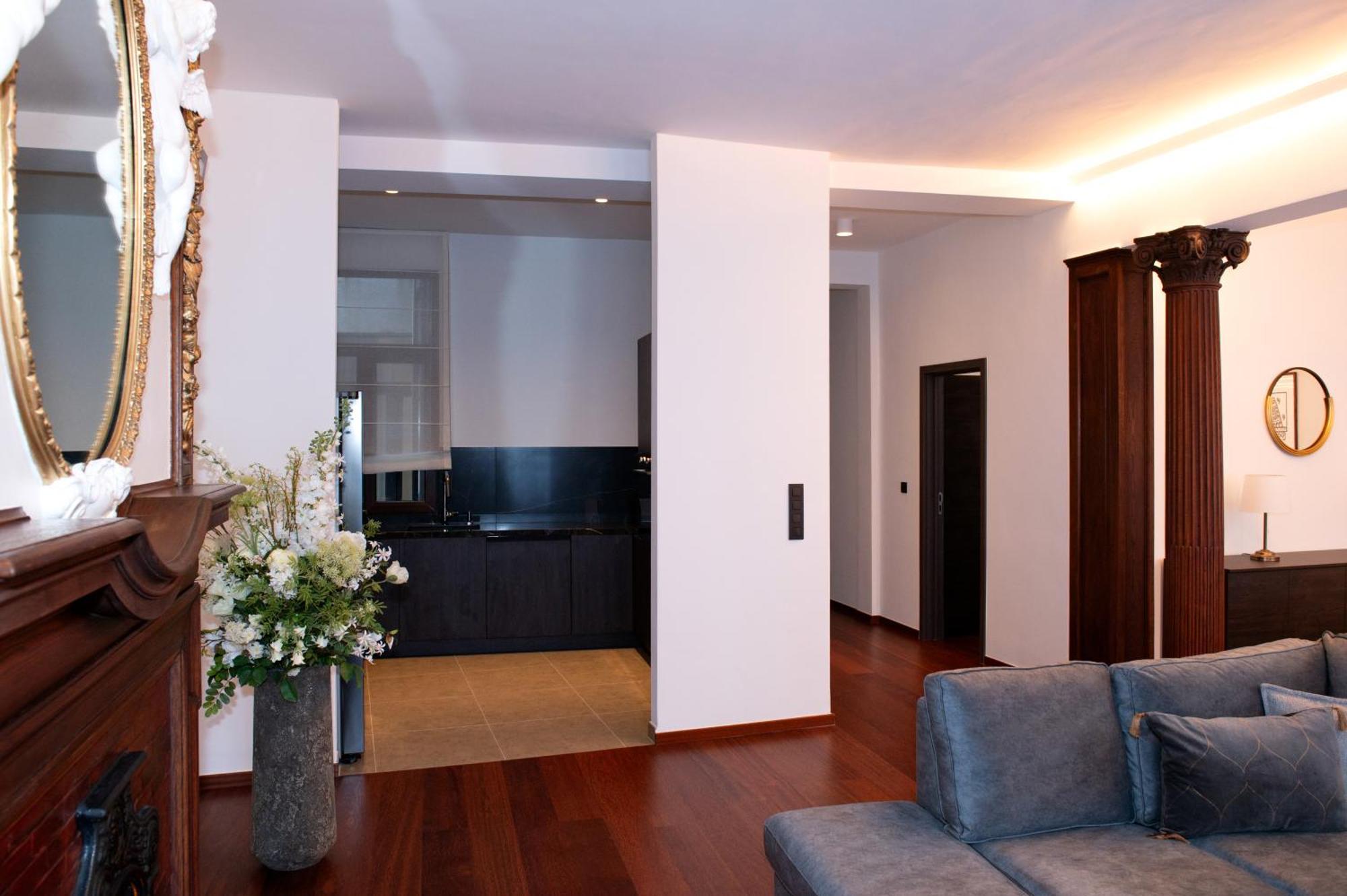 Botanique Suites Airbnb, Antwerpen Eksteriør billede