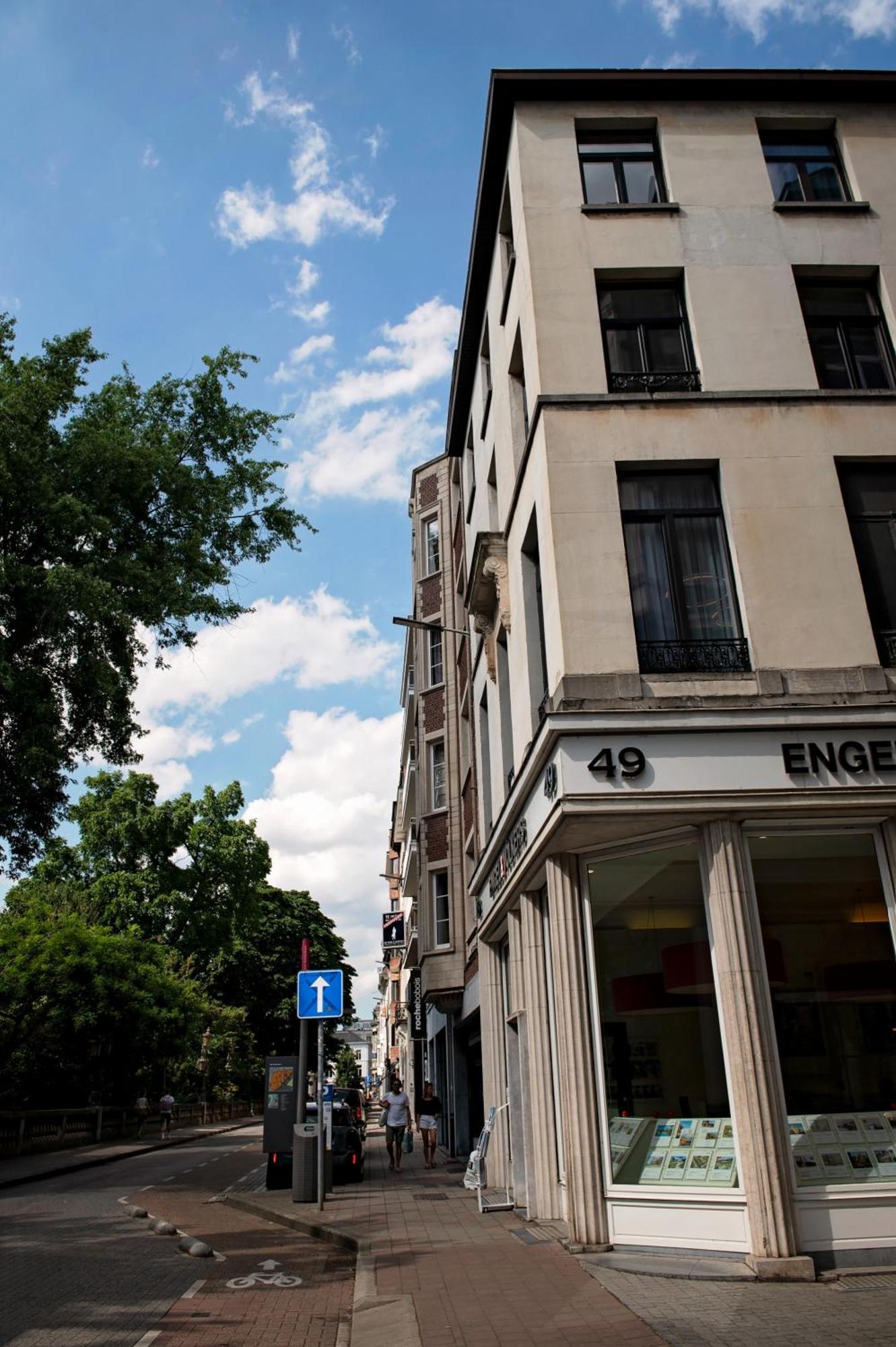 Botanique Suites Airbnb, Antwerpen Eksteriør billede