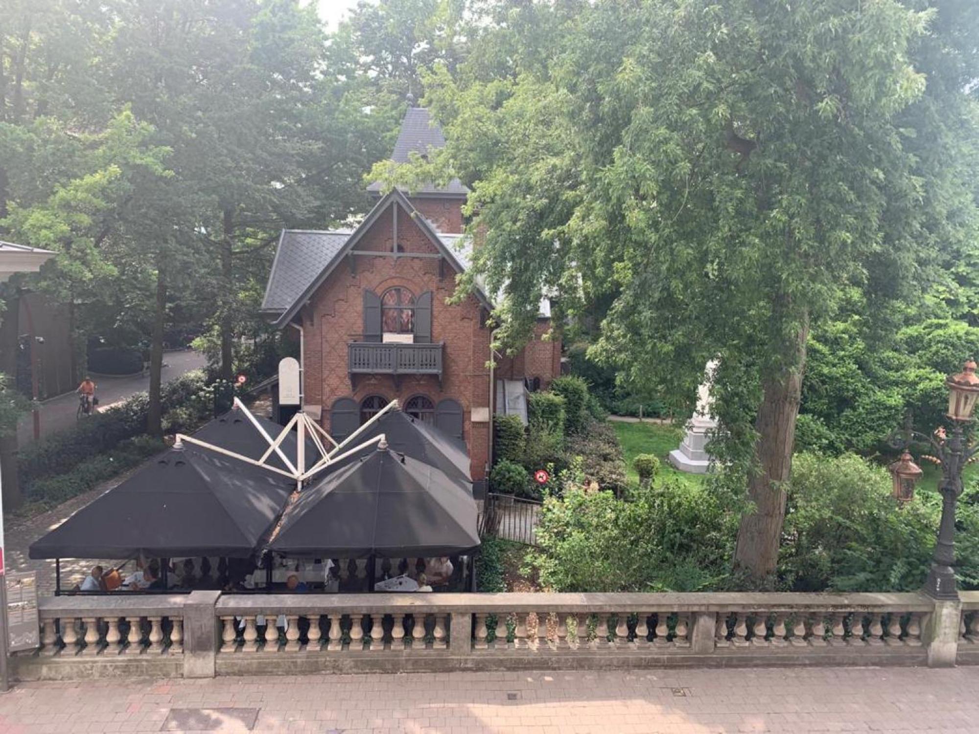 Botanique Suites Airbnb, Antwerpen Eksteriør billede